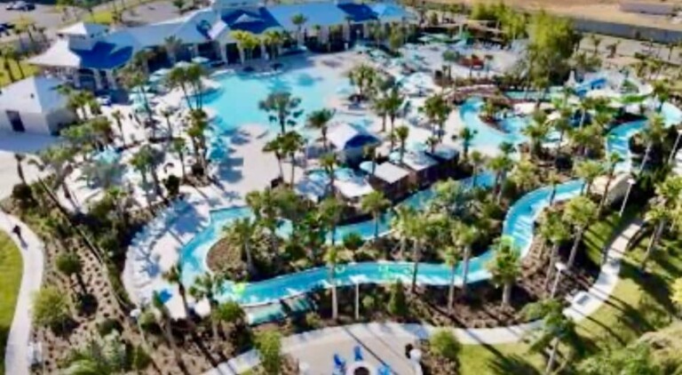 Beautiful 10 bed home with private pool & spa