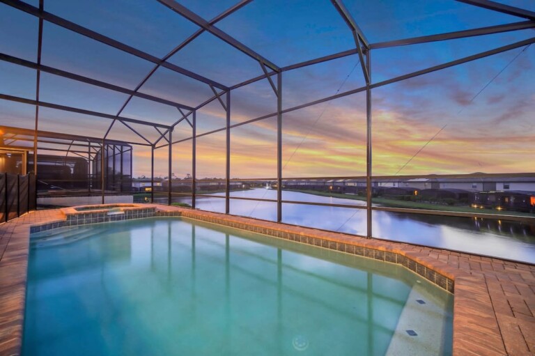 Luxurious 8-Bedroom Home