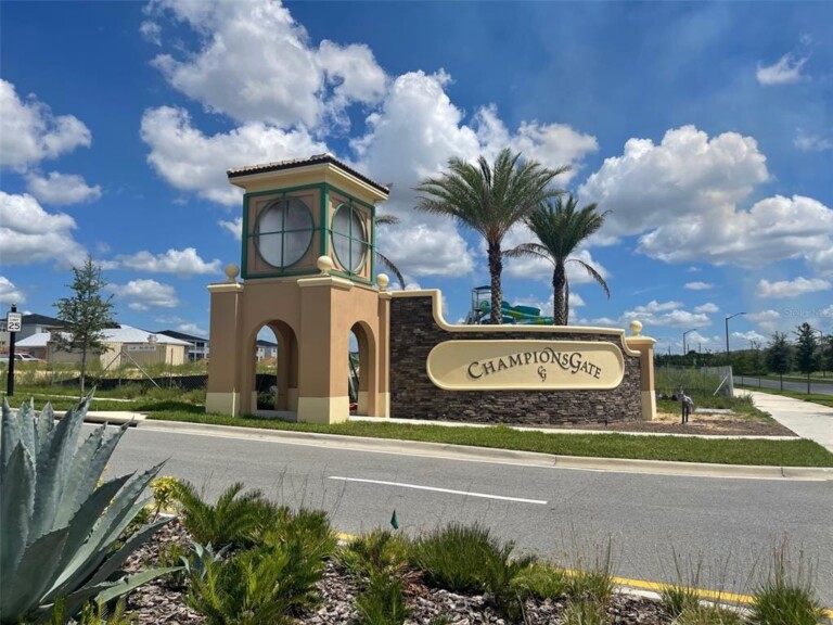 Elegant Vacation Home with Pool in Champions Gate