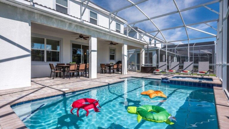 Beautiful 6 Bed 6 Bath Pool Home In a Resort 1512